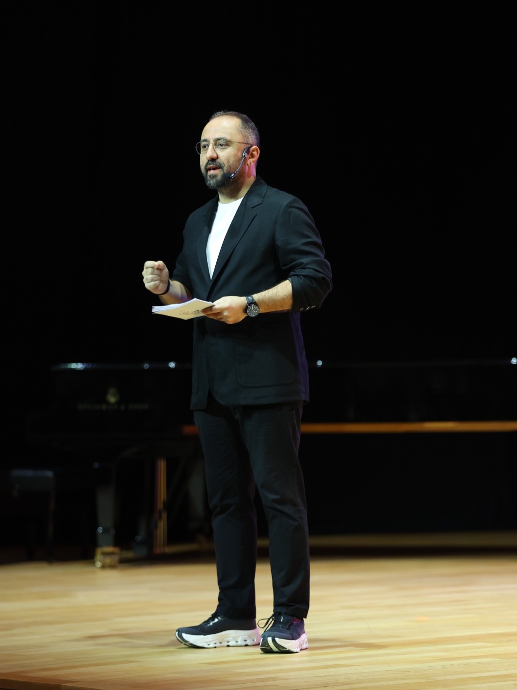 Erhan Ali Yılmaz LİBERİST’26 sahnesinde